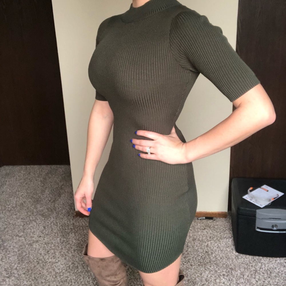 Green ribbed dress